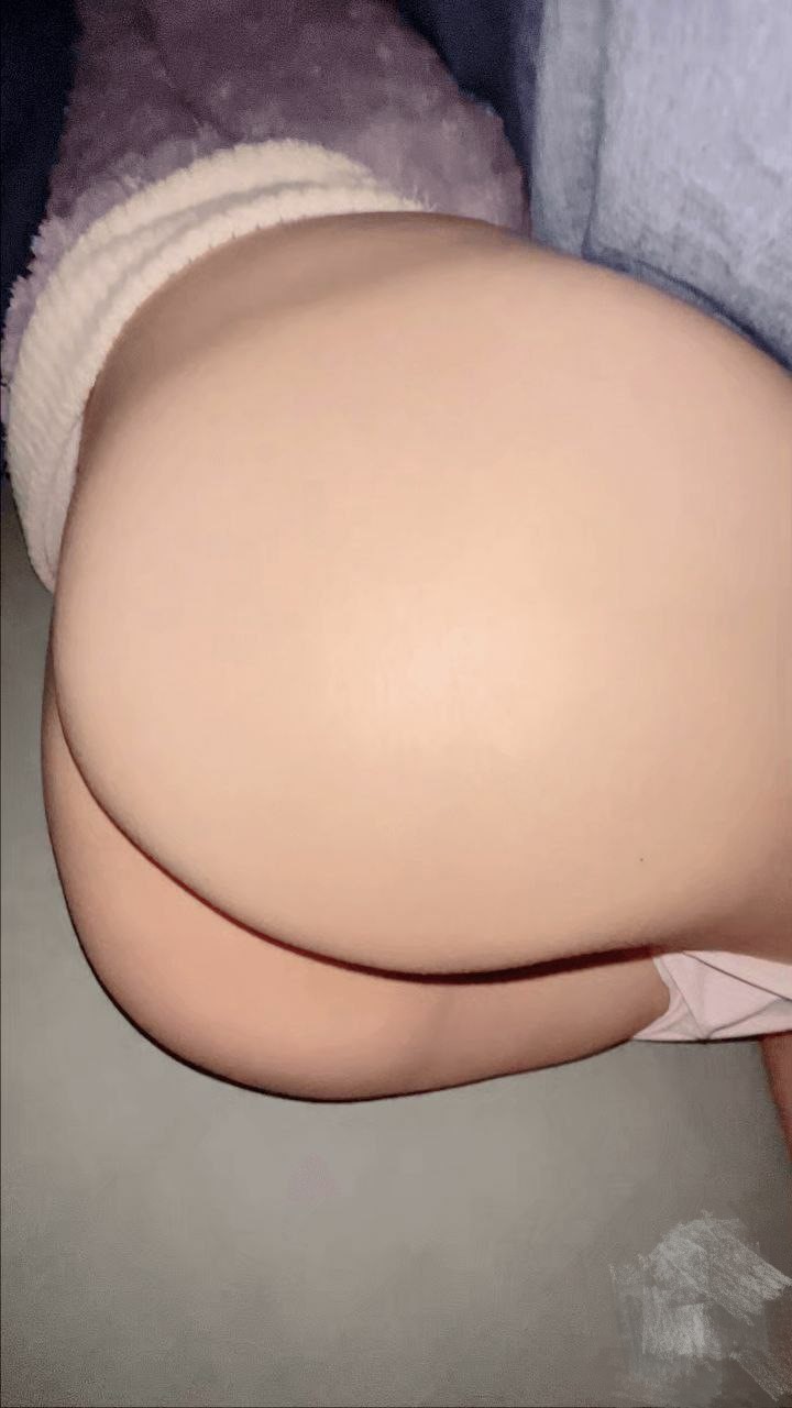 深夜钻到大姐被窝,把姐姐操无奈了,想拒绝这段乱伦史又无法抗拒