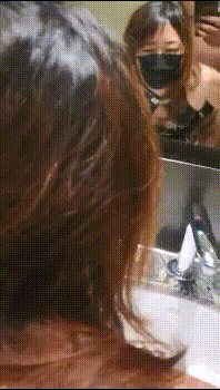 臀比肩宽赛过神仙 女人面对大鸡吧总是无法抗拒 看表情痛而快乐着 还要不停擦润滑油 终于内射了