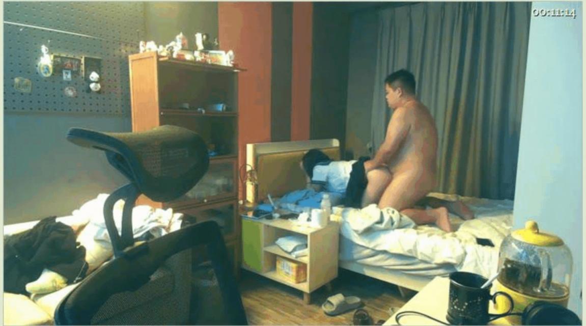 死肥宅网约萝莉少女 06年刚成年JK女孩背着父母应援挨操