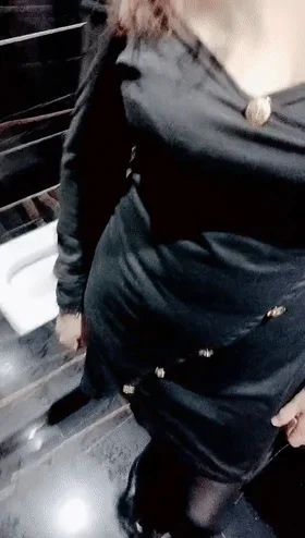 【剧情演绎】KTV勾引到厕所打炮❤️对白清晰有趣，各种无套后入狂艹，十分刺激！