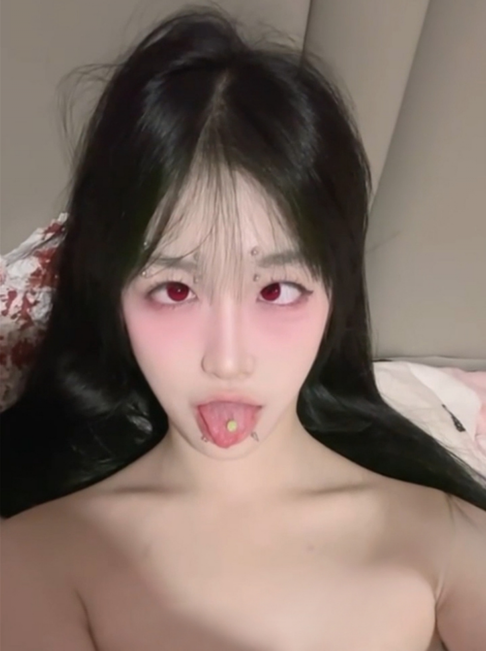 浙江理工大学叛逆美女【蔡静怡】主人网调视频曝光 叛逆黑丝学生妹 粗大假屌深插多汁骚穴