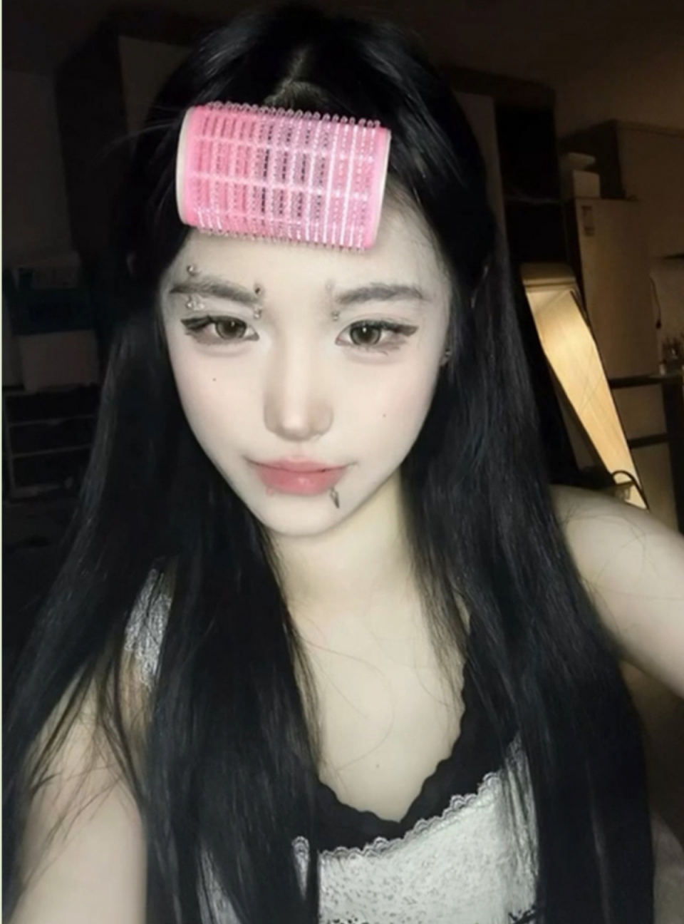 浙江理工大学叛逆美女【蔡静怡】主人网调视频曝光 叛逆黑丝学生妹 粗大假屌深插多汁骚穴