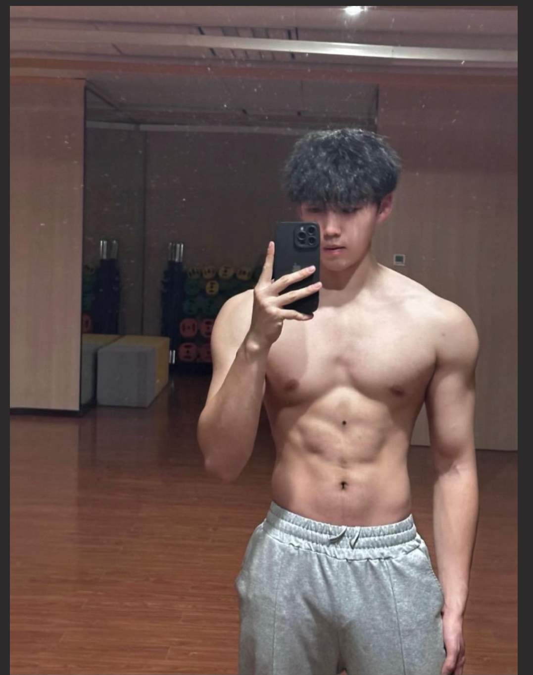 网红薄肌体育生 人帅屌大 次次内射巨乳女炮友 爽翻了  巨乳肥臀好耐操