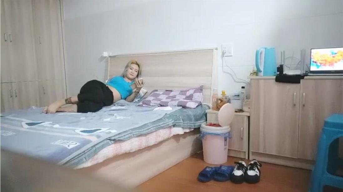 小伙单身宿舍约炮纹身小女友各种姿势啪啪❤️奶子相当坚挺