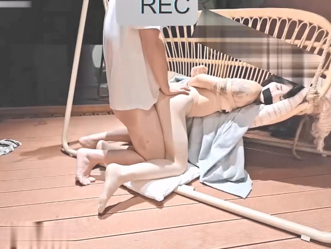 电梯里的KS训练和马路旁露台调教！激发高颜值极品超嫩萝莉M属性，后入中出绝叫高潮