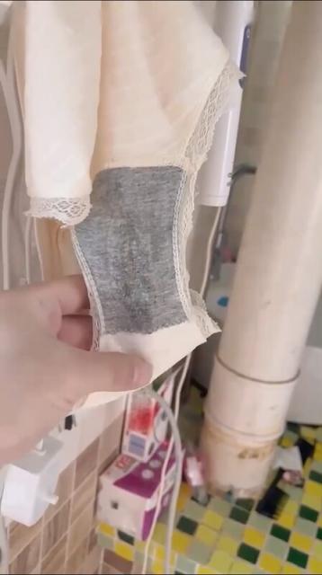 母子乱伦❤️身材超好小妈偷情被儿子知情，趁着做瑜伽换衣摸小穴威胁做爱，欲火焚烧插入秒射天啊