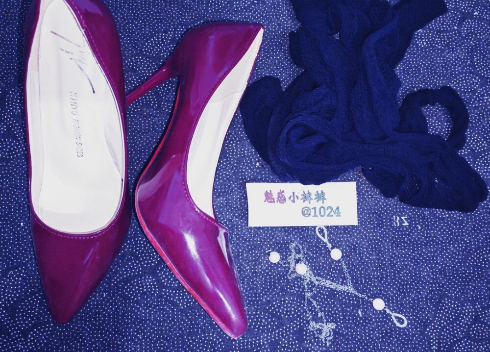 ［野外露出］春暖花开，又到了露出的季节，肌肤毫无保留的暴露在阳光下。