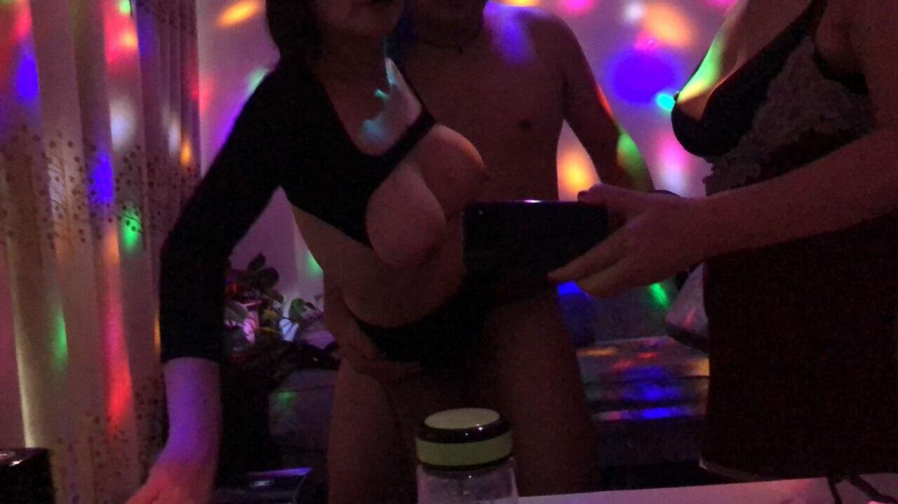 那一瞬间居然对亲姐有生理反应