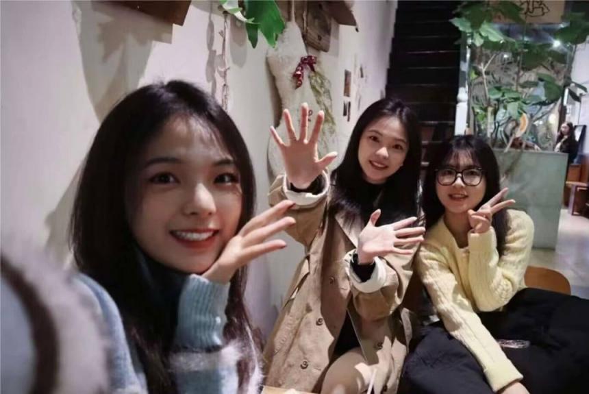 重庆财经学院李佳怡私密视频泄露 娇喘抽插火热 激情场面不看后悔