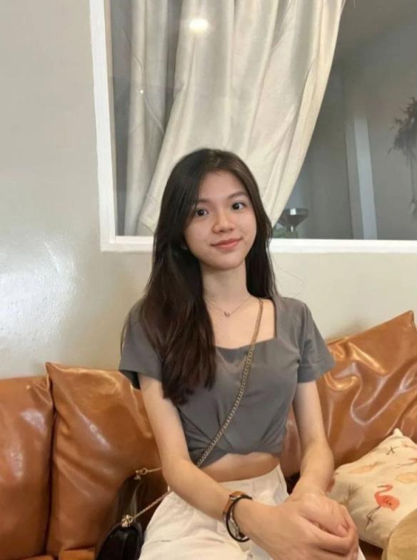 安徽 芜湖【调教 母狗】00后小妹子 小骚穴也是又粉、又嫩、又紧致