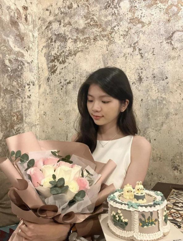 安徽 芜湖【调教 母狗】00后小妹子 小骚穴也是又粉、又嫩、又紧致