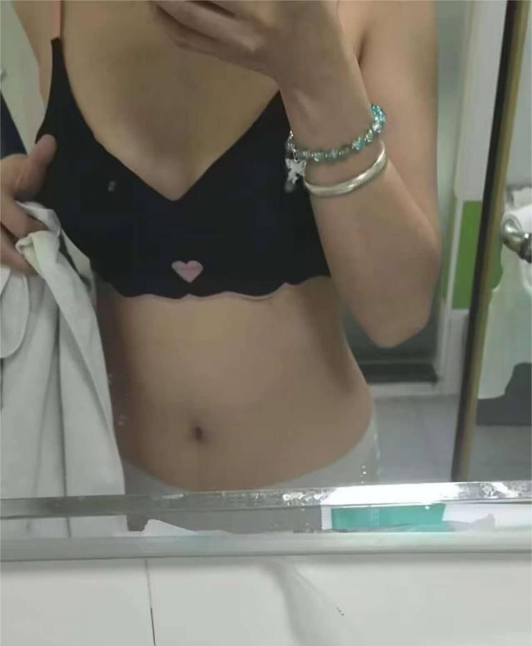 重庆财经学院李佳怡私密视频泄露 娇喘抽插火热 激情场面不看后悔