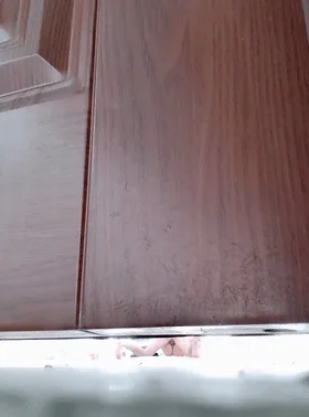 【门事件】 广东湛江遂溪县的某高仲❤️俩学生躲在艺术楼里关着门做爱，传出