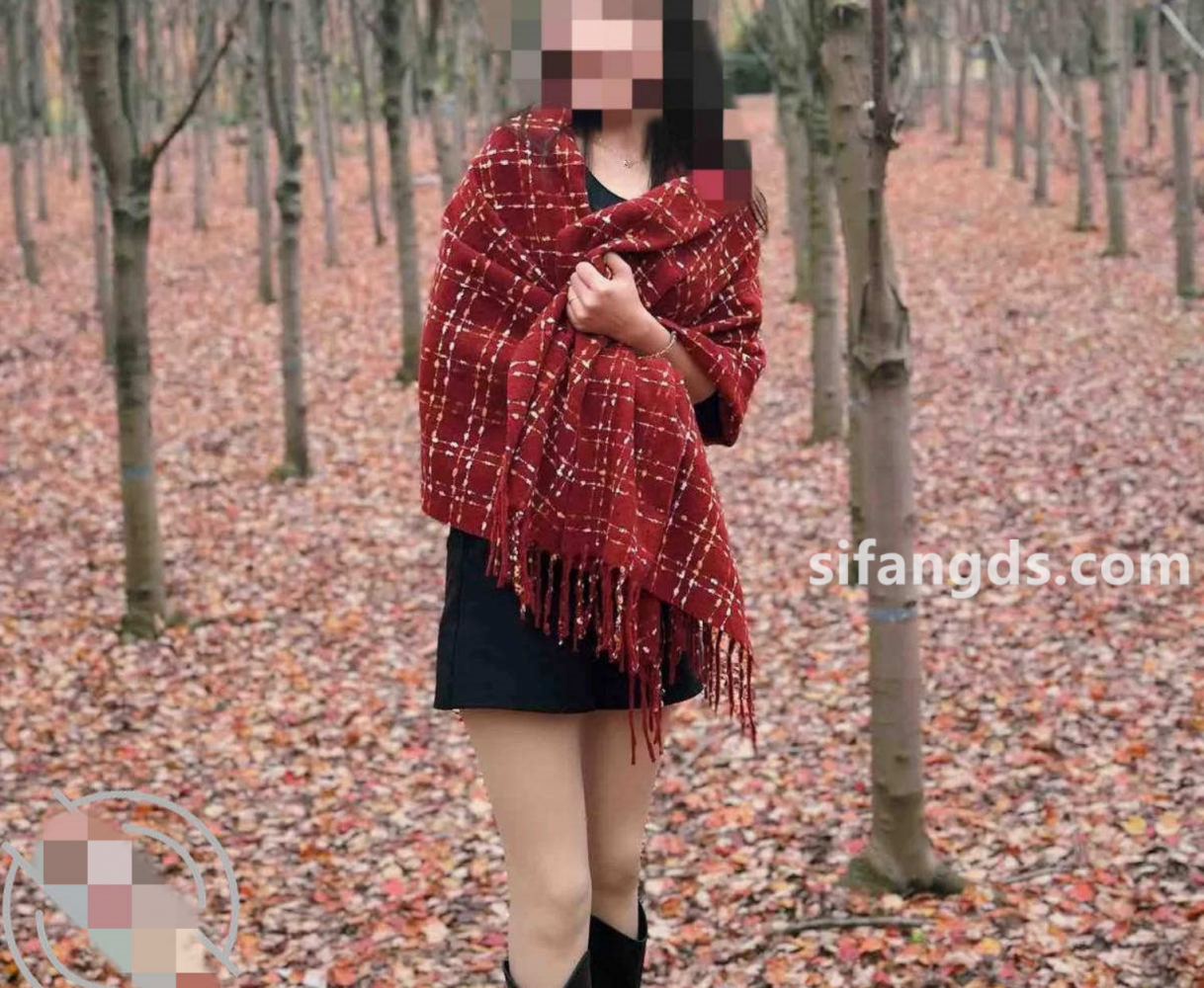 姐弟乱伦 外站大神乱伦姐姐-酒后强上亲姐姐  趁姐姐洗澡强行进入卫生间，这一刻我等了太久