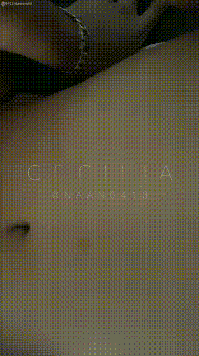 骚母狗喜欢被调推特新晋极品露脸女菩萨，高颜值完美身材，吃鸡鸡王者，跪着给金主爸爸舔屁眼，富二代的精液