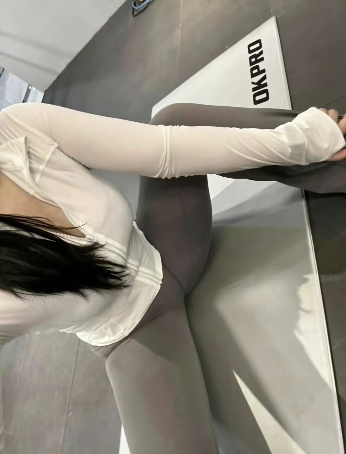 天气晴娇妻被操后又发情足控诱惑