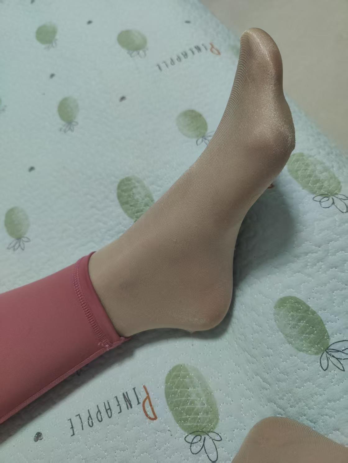 天气晴娇妻被操后又发情足控诱惑