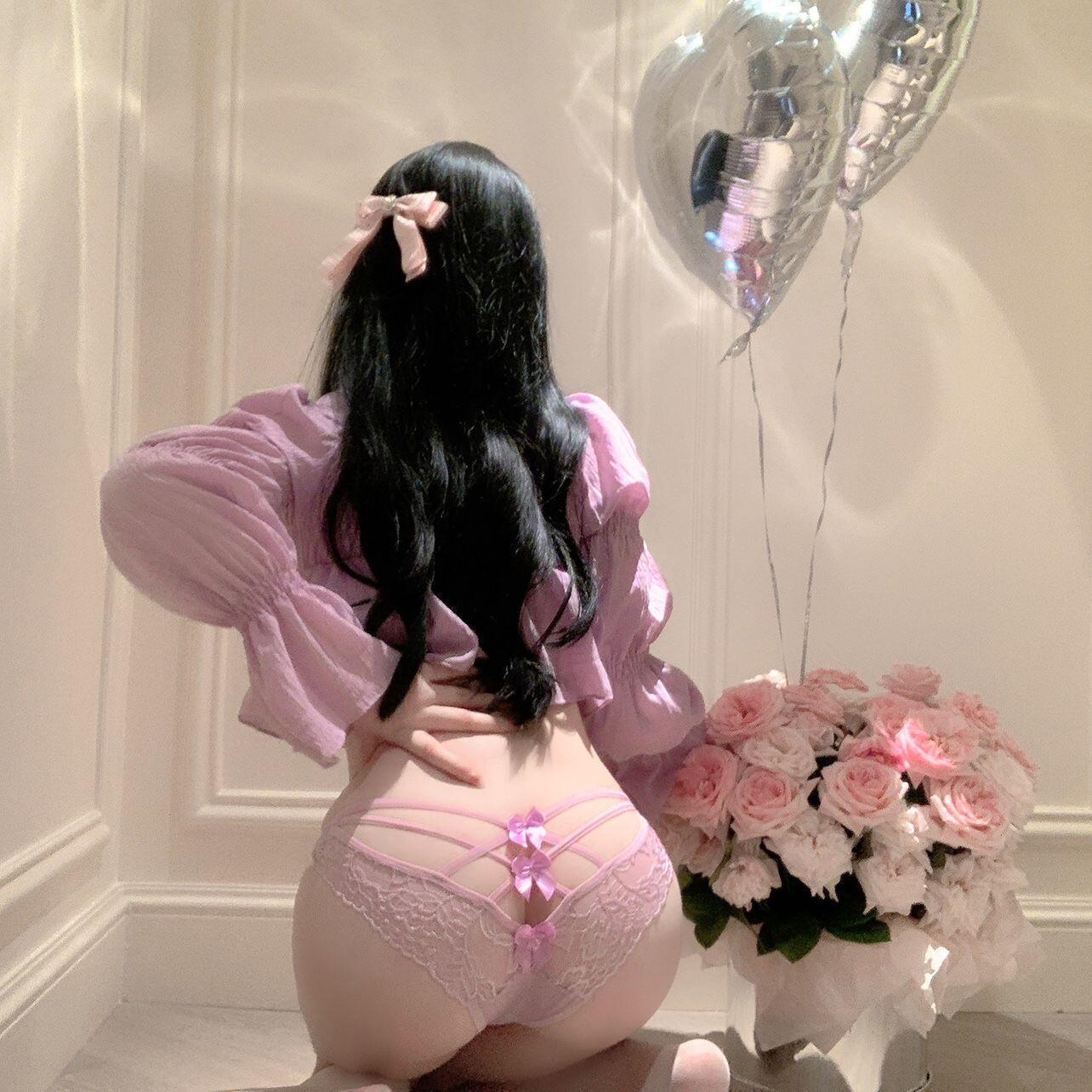 坐火车卧铺的艳遇，亲了摸了，但我没敢插入