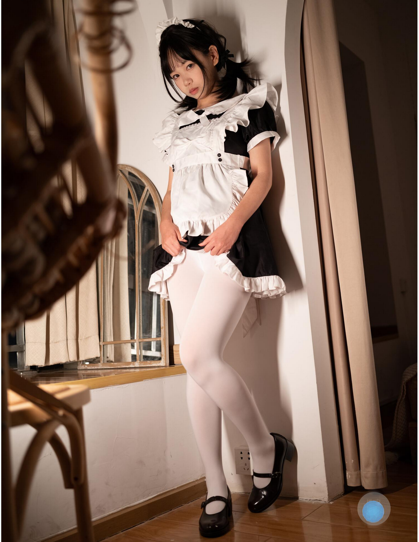 童颜巨乳小萝莉，露脸女仆白丝诱惑，极品大白兔，超清画质推荐必看