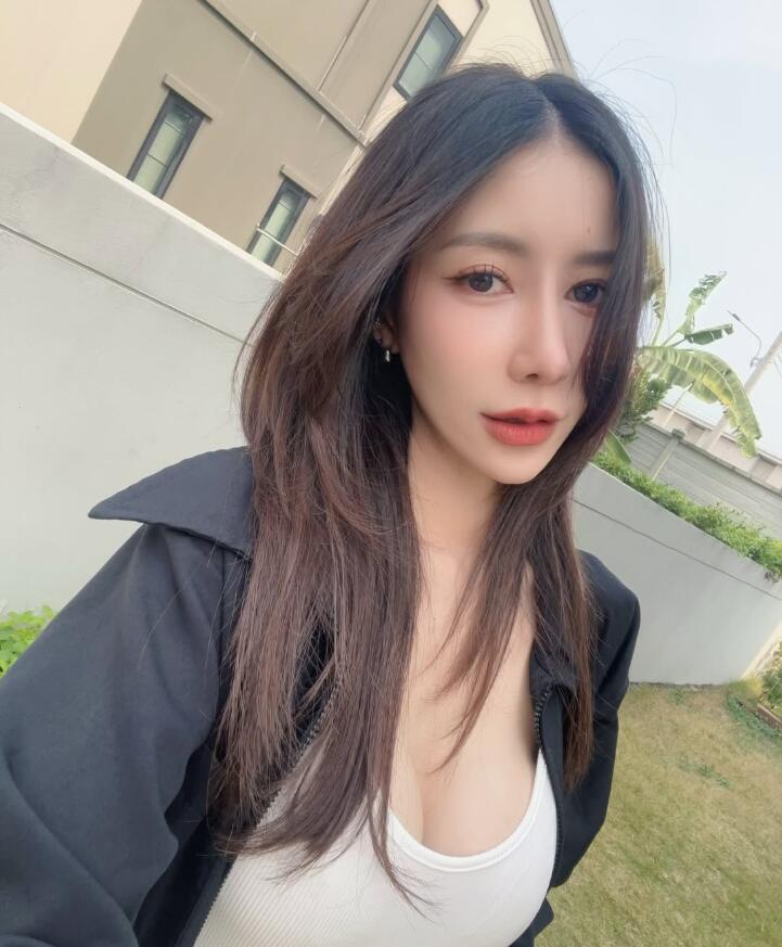 《床上10招升级传教士体位》引爆她的肉欲开关！