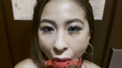 红网丝美女[Emily] 身材丰满火辣 被大鸡吧无套输出 用大假阳具插菊花同时双插 再爆菊花