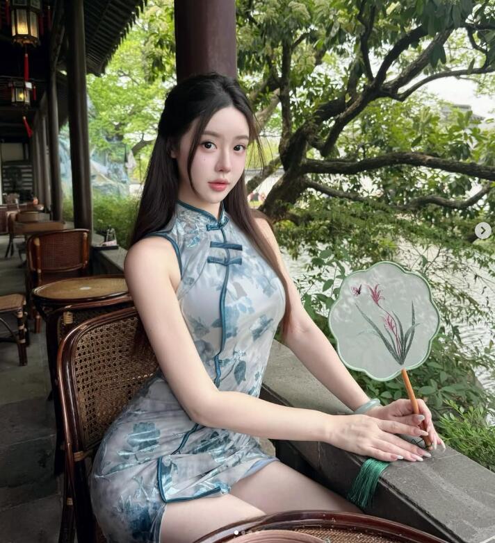 《床上10招升级传教士体位》引爆她的肉欲开关！