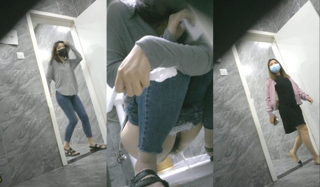 国内某潮牌服装城大神藏匿女厕隔板缝中连续偸拍各种极品气质美女小姐姐方便☛能看脸又能赏逼
