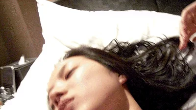 我最喜欢的情侣自拍高颜值情侣性爱大战，超高颜值，无整容痕迹纯天然，极品中的极品！