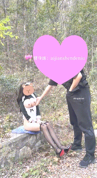 劲爆反差性感尤物『兔兔』及其闺蜜✅VIP群 秀禾群 婚纱露脸口交啪啪，唯美性感婚纱新娘超级反差 完整