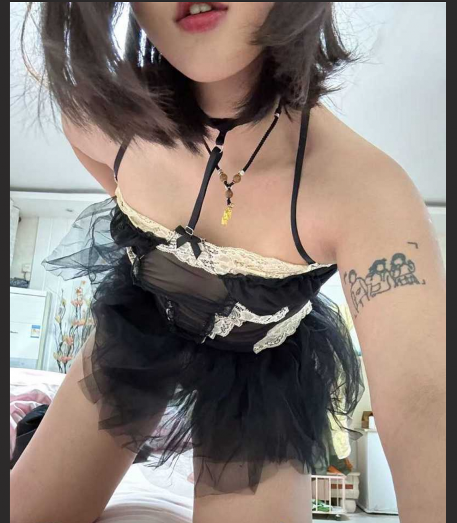 湖南长沙美女 吴梦 大量性爱视频被前夫曝出 超爱口交的淫荡人妻撅臀挨操 全程露脸反差爆棚!