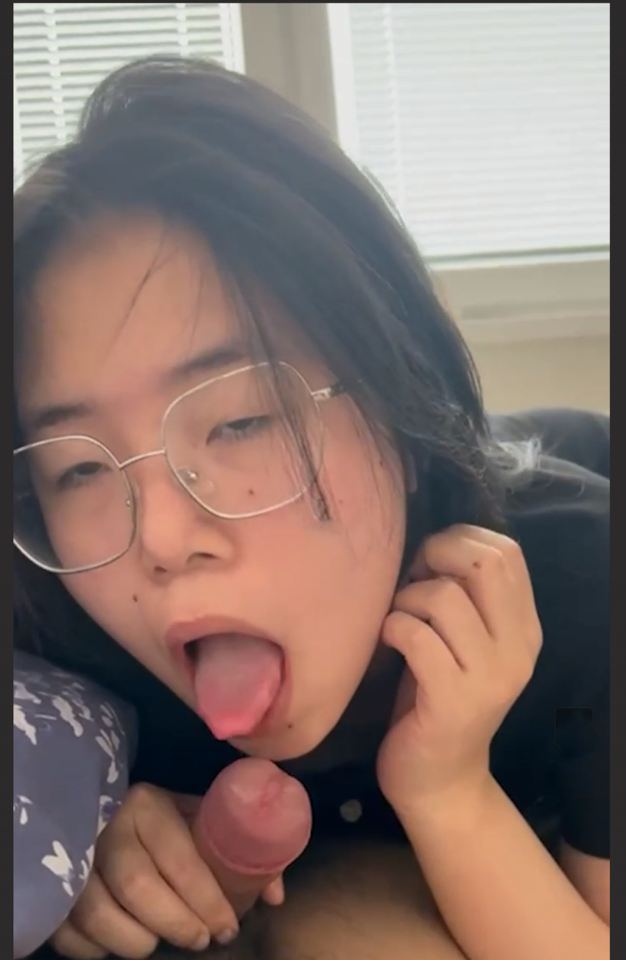 安徽合肥微胖尤物 郭原原 跨越千里约会男友 从羞涩前戏到狂野骑乘 肥臀与巨乳 散发致命诱惑