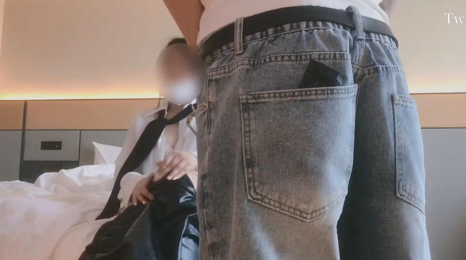 公司OL小白领没想到床上如此反差✅黑丝工作服销魂诱惑艹起来太舒服了 各种姿势都很配合