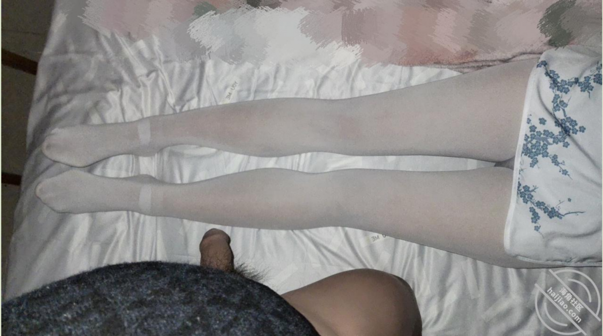 妹妹漫展回来醉酒偷操她，射的时候醒了，让我滚出去把我手机摔了