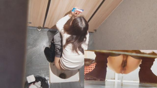 路边公厕全景偷拍多位来逛夜市的少妇❤️各种极品小黑鲍鱼