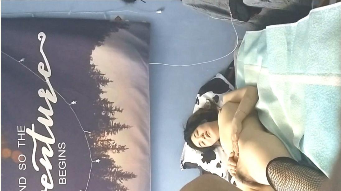 对话精彩上海极品美女【童婕】与男友露脸无套啪啪自拍,高潮喷水,哭腔呻吟声简直太顶了