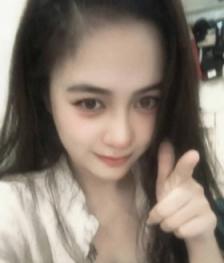 重庆财大新疆母狗❤️夏兹热丽❤️第一次破处口吞脸射视频流出 鲍图奶照全网疯传 干完舔精自拍！