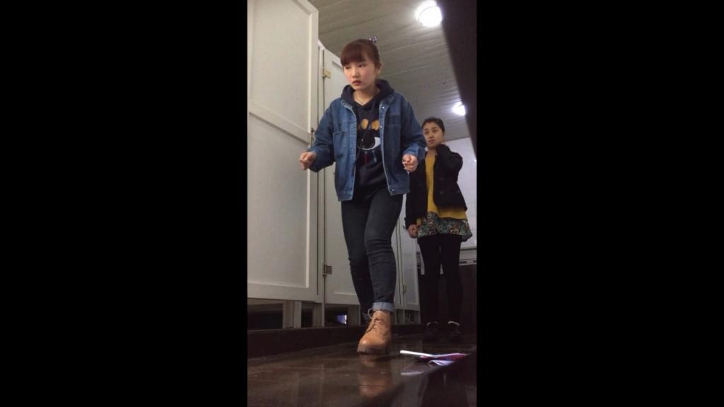 【精品厕拍】，坑神真实偷拍，女厕所课间各种类型学姐方便，同步露脸，私处特写