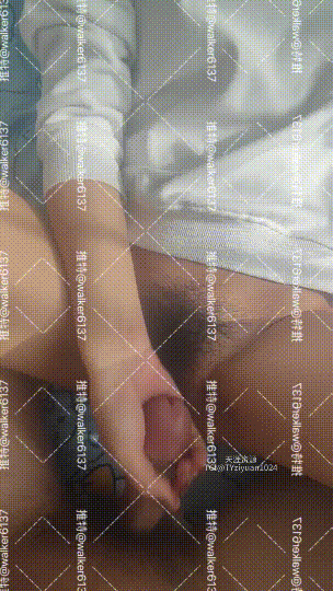 520人妻竟然在这个特殊的日子里，背着老公出来让别人操，还装深情