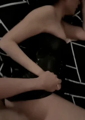 天津顶级名媛❤️韩文娟❤️为维持奢靡生活下海侍奉土豪给钱就让操 手指榨精堪称一绝！