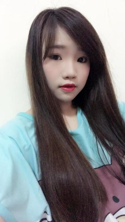 最近看到的一个性张力拉满完全没抵抗力的女孩，给家人分享一下