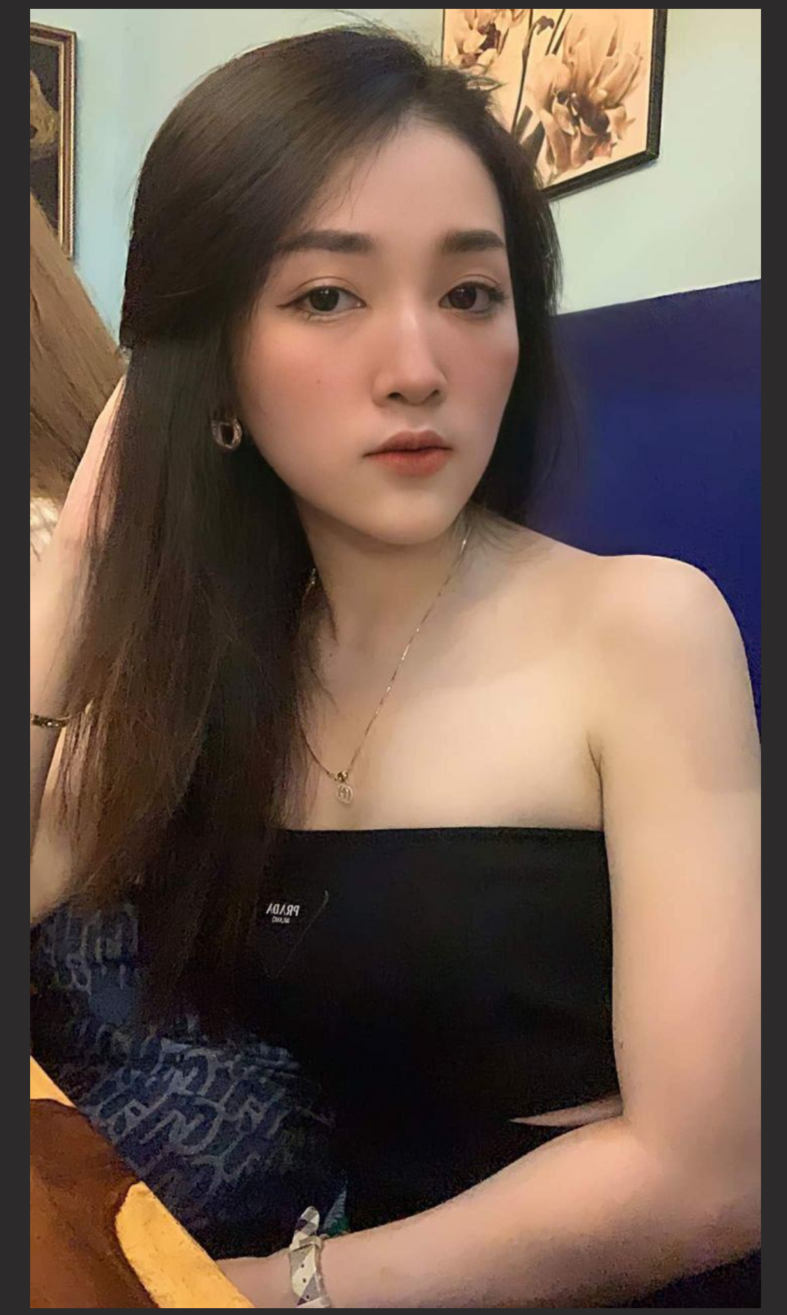 反差曝光 武汉极品反差婊 阮道秋权 自称18岁时就被十余人操过