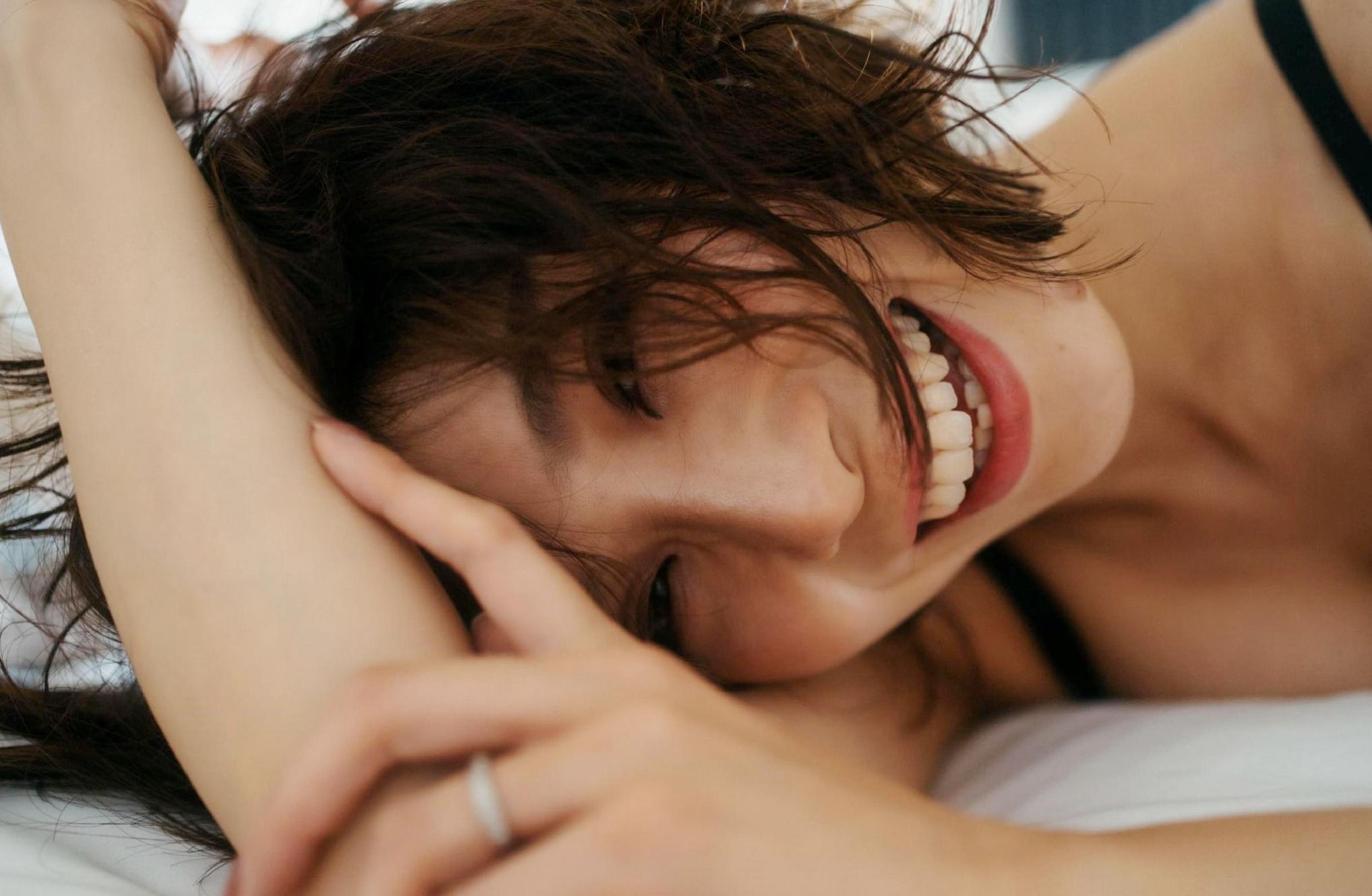 AV女优下海价码爆跌！日本风俗市场崩落，樱花妹集体「海外卖淫」