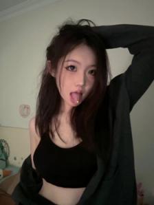 上海思博职业技术学院反差母狗❤️葛欣怡❤️被前任爆光,抓着马尾辫疯狂后入猛操!