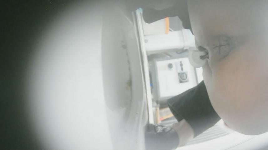 新流出写字楼女厕前后景双角度高清偷拍❤️白领姐姐尿尿长靴靓妹换卫生巾