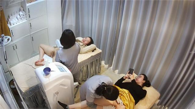 《黑客破解美容院监控》真实记录多位做阴部护理的极品少妇