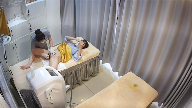 《黑客破解美容院监控》真实记录多位做阴部护理的极品少妇