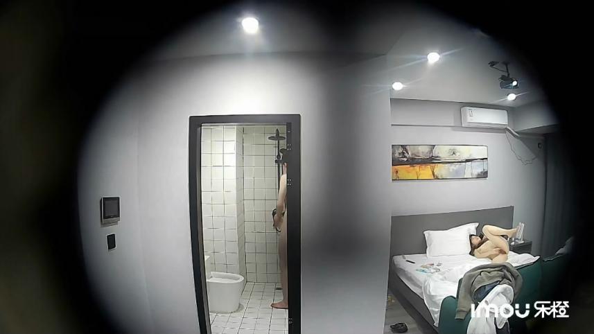 乐橙酒店摄像头高清偷拍❤️颜值年轻情侣开房连续干了几炮妹子中途给男友按摩提升战斗力无水印原版