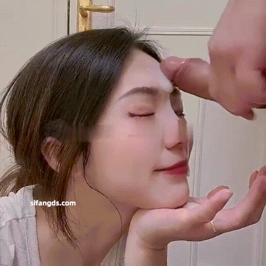 推特35万粉丝，超淫反差婊【Temuer郡主】穷人女神，富人母狗