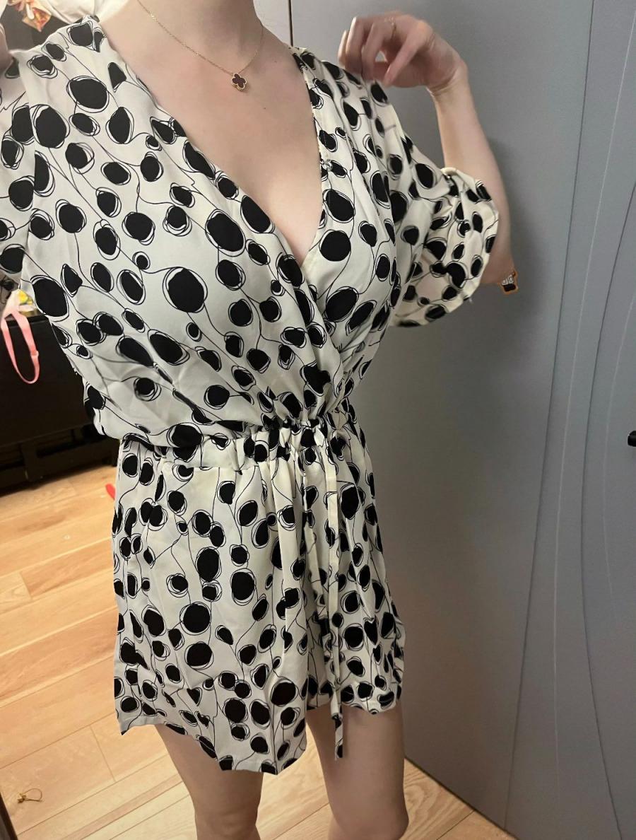 刚出浴的美少妇，让人怦然心动