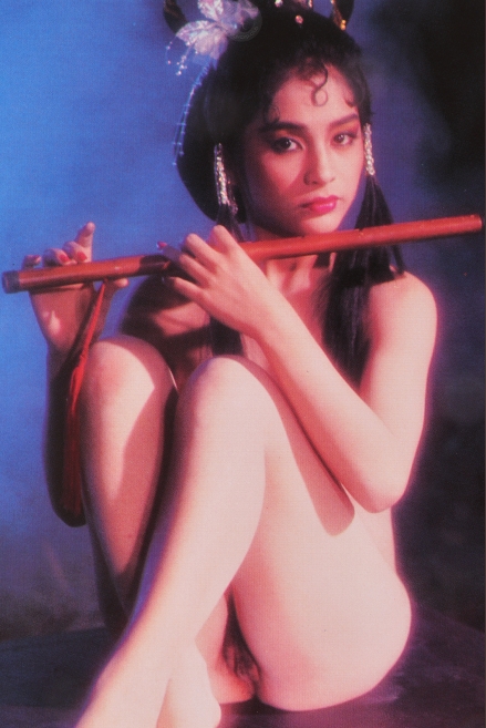 找到了一堆不穿衣服的《红楼梦》《聊斋》里面角色的cosplay成人版,年代感极强,适合收藏!